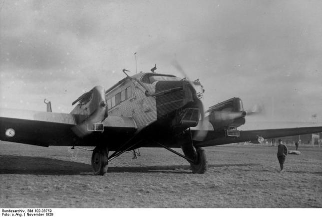 Flugzeug Junkers G-24